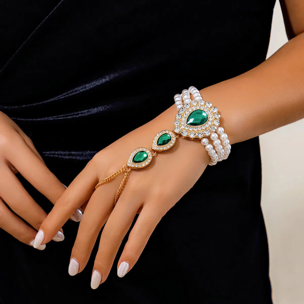 Crystal Bead Necklace | BEGOGI shop | bracelet green
