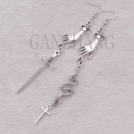 The hand sword snake dangle earrings |BEGOGI shop|