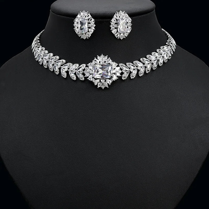 Luxurious Cubic Zirconia Necklace for Women | BEGOGI shop | white