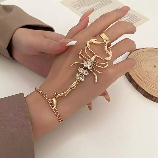 Vintage Women's Chain Bracelet and Ring Set | BEGOGI shop | Gold